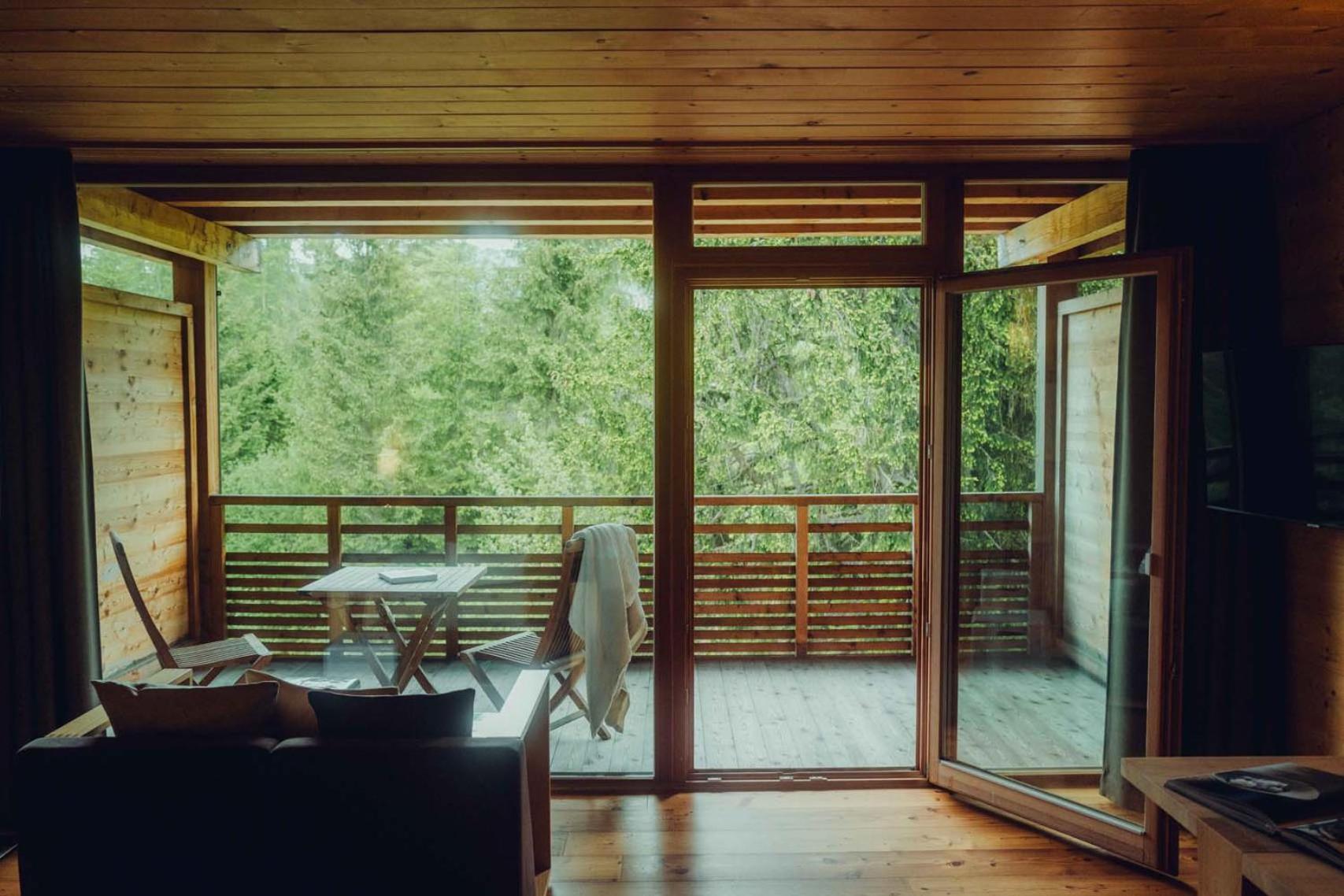 Holzhotel Forsthofalm ลีโอกัง ภายนอก รูปภาพ